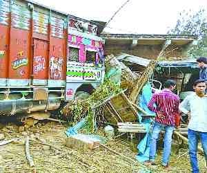 truck block road five hours